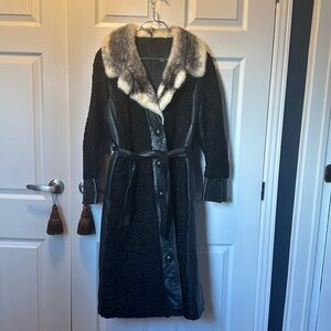 Stunning Vintage Persian lamb/leather/fur coat
